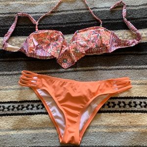 Urban Outfitters / Hurley Bikini Set